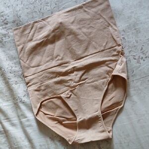 High-Waisted Shapewear Briefs - Tan